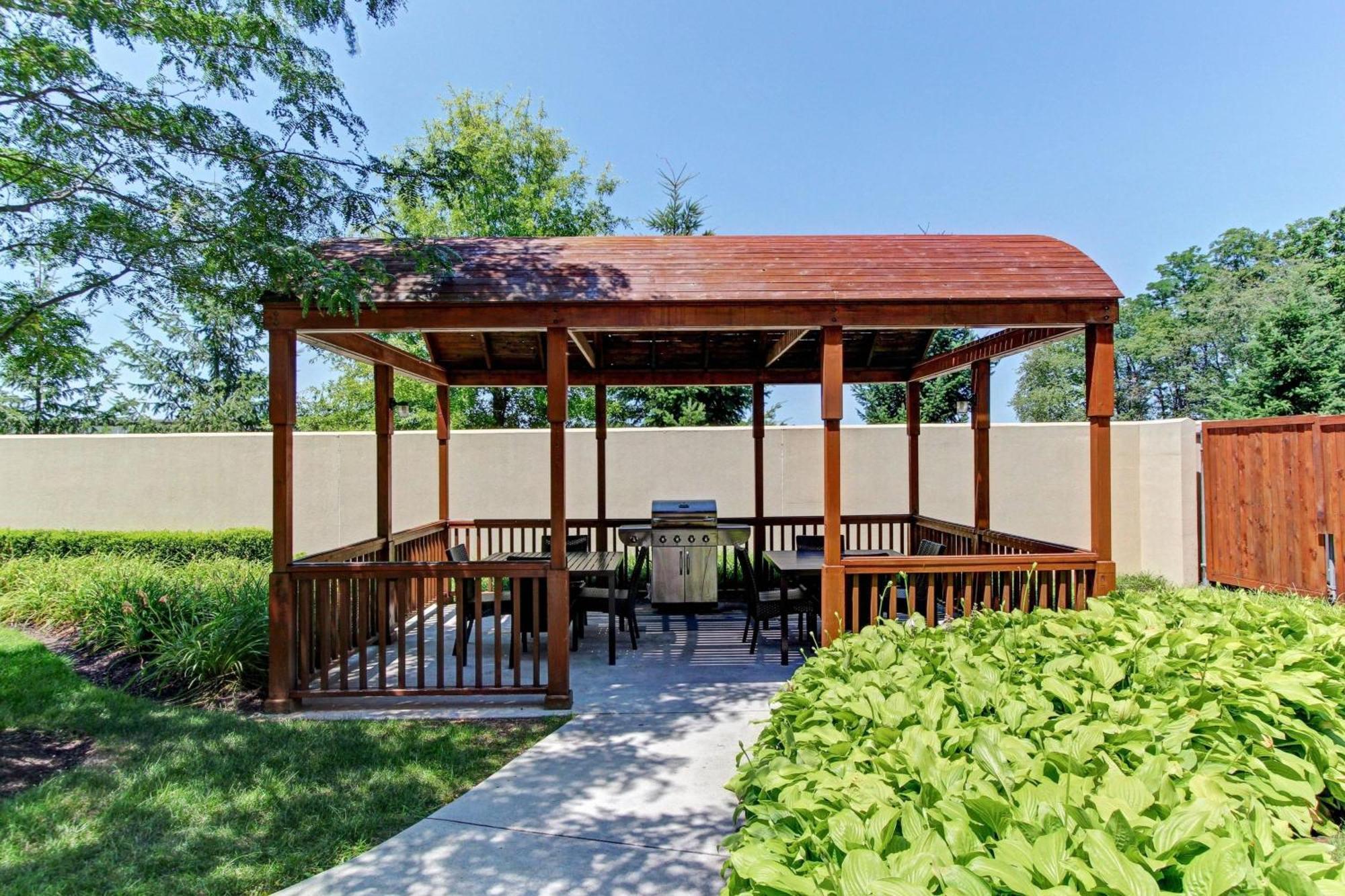 Courtyard By Marriott Harrisburg West/Mechanicsburg Exterior photo